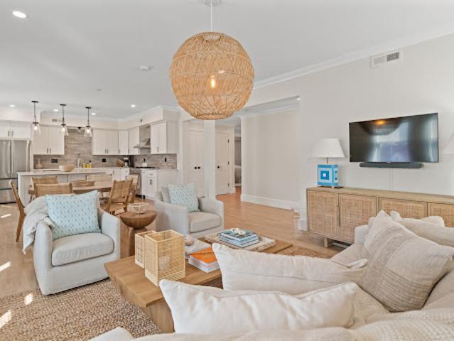 Apartment for sale in Newport, Rhode Island