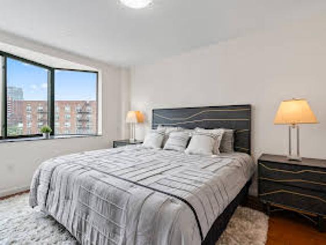 Apartment for sale in Flushing Apartment for sale in Flushing