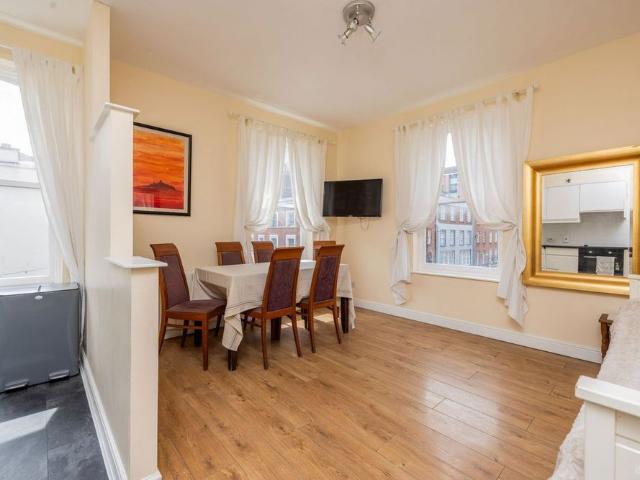 Apartment to rent in Bluebell, North Tipperary