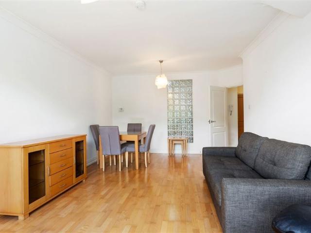 Apartment to rent in Portmarnock, North Tipperary