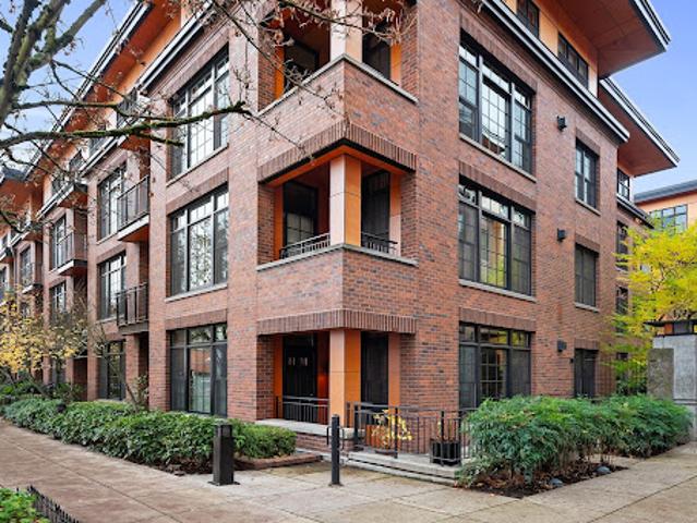 Apartment for sale in Portland