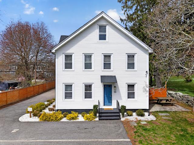 Apartment for sale in Stonington, Connecticut