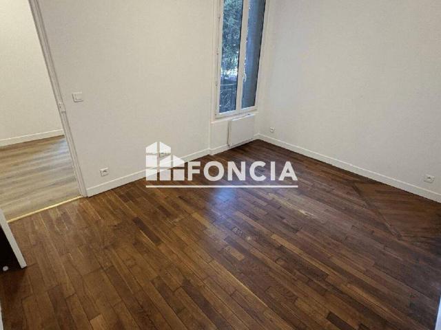 Studio location à Quartier République, Suresnes