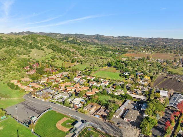 Apartment for sale in Sonoma, California