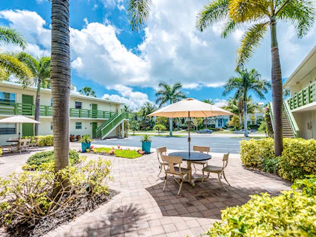 Apartment for sale in Naples, Florida