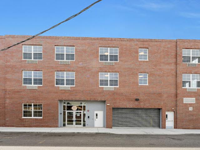 Apartment for rent in Clifton