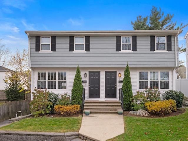 Apartment for sale in Lexington, Massachusetts