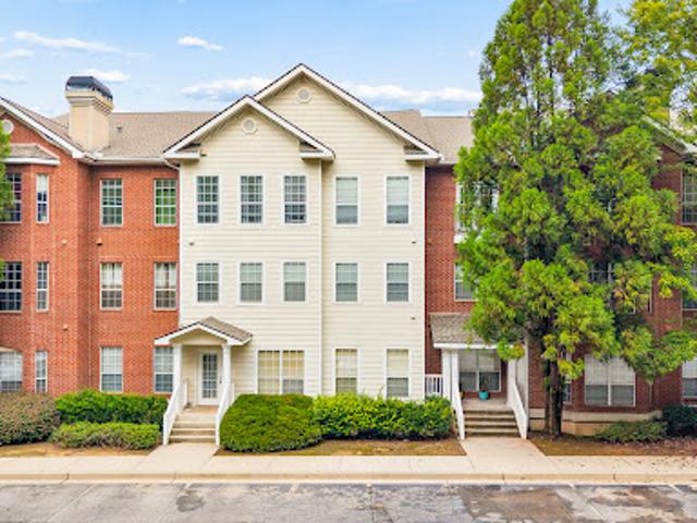 Apartment for sale in Sandy Springs, Fulton County