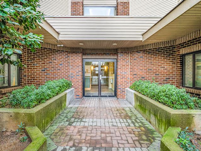 Apartment for sale in Surrey, British Columbia