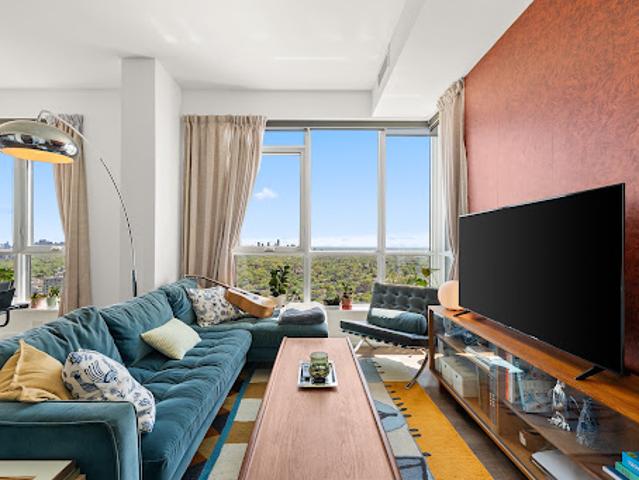 Apartment for sale in Woburn, Ontario