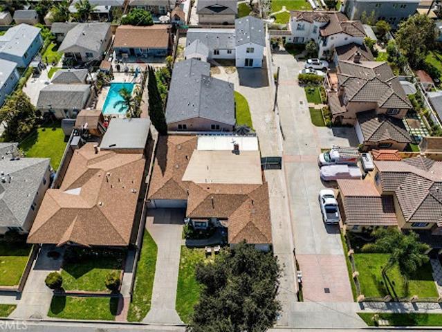Apartment for sale in Bellflower, California
