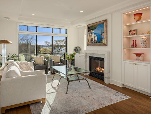 Apartment for sale in Kirkland, Washington