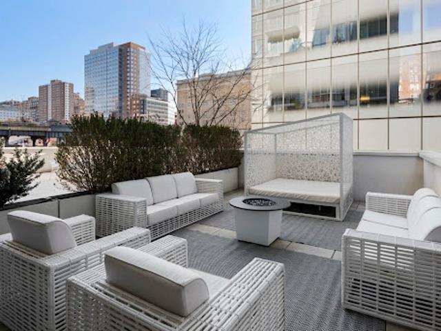Apartment for sale in Arverne, New York