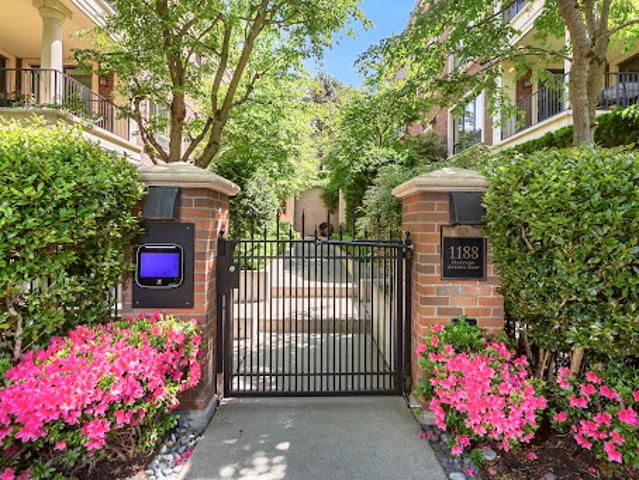 Apartment for sale in Seattle, Washington