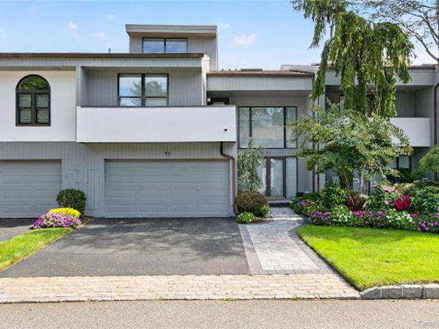 Apartment for sale in Woodbury, Nassau County