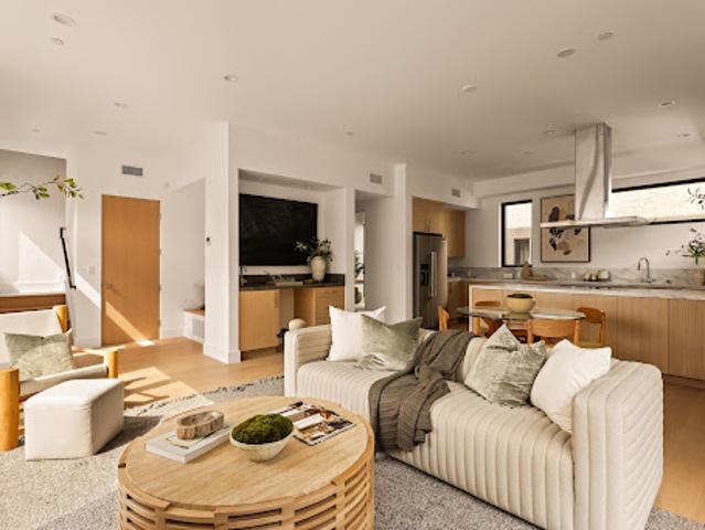 Apartment for sale in Santa Monica, California