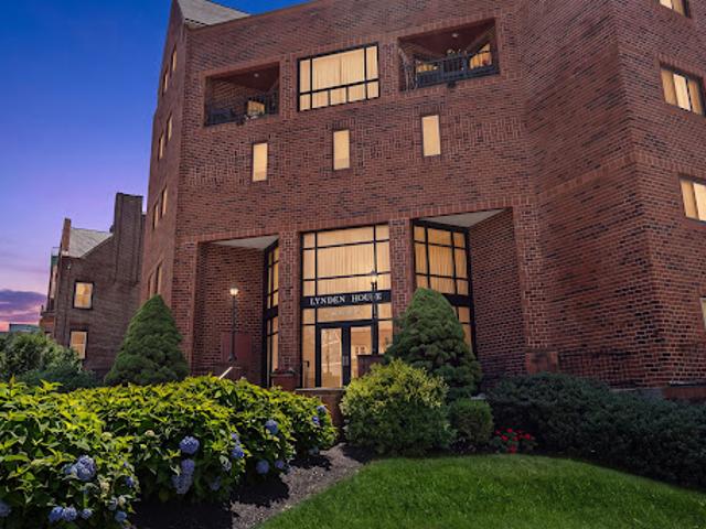 Apartment for sale in Worcester, Massachusetts
