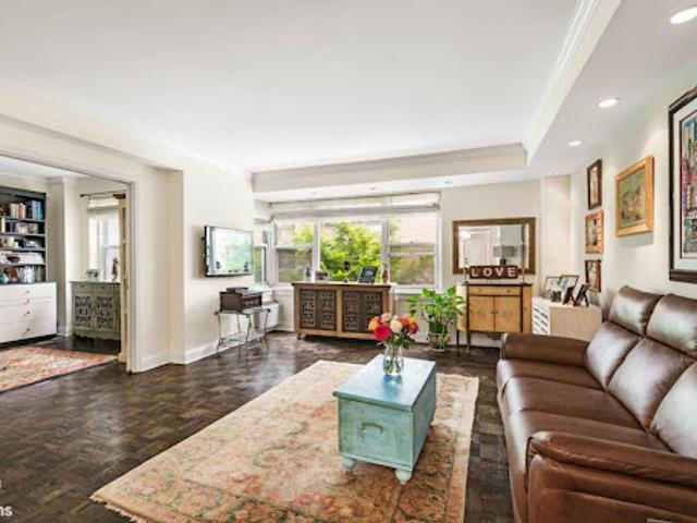 Apartment for sale in New York, Arverne
