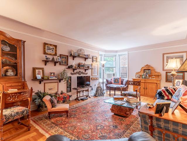 Apartment for sale in Forest Hills