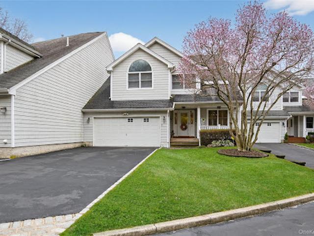 Apartment for sale in Huntington, New York