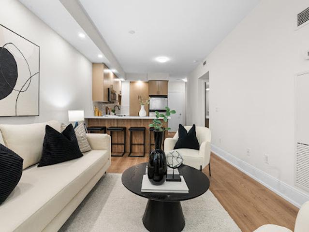 Apartment for sale in Woburn, Ontario