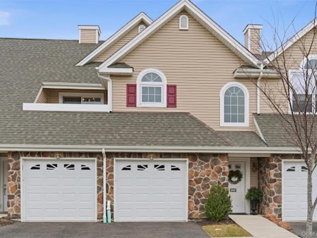 Apartment for sale in Huntington, New York