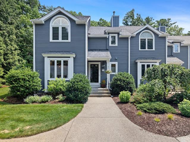 Apartment for sale in Duxbury, Massachusetts