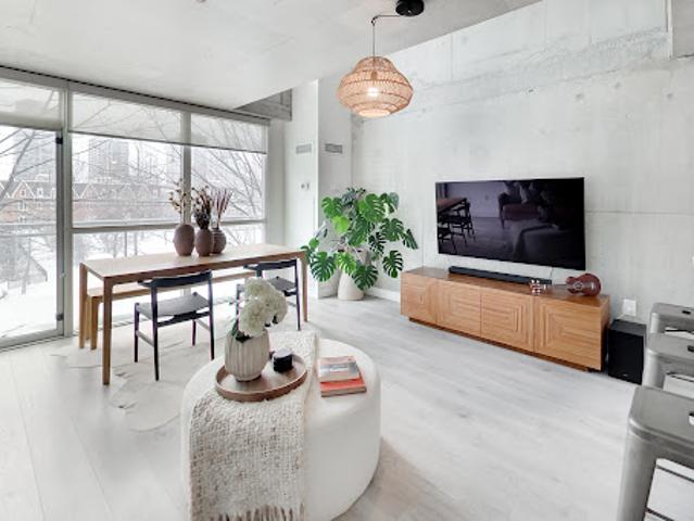 Apartment for sale in Woburn, Ontario