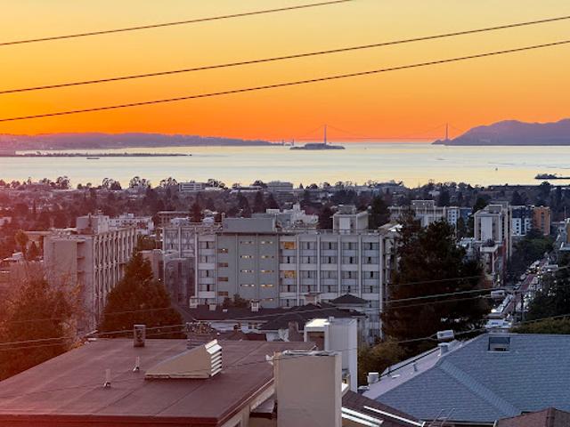 Apartment for sale in Berkeley, California
