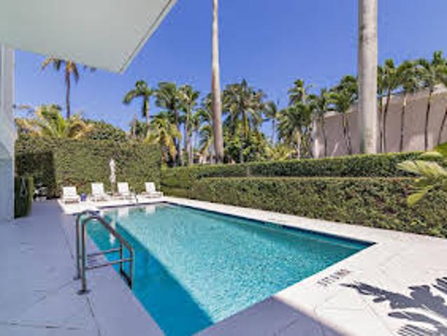 Apartment for sale in Palm Beach