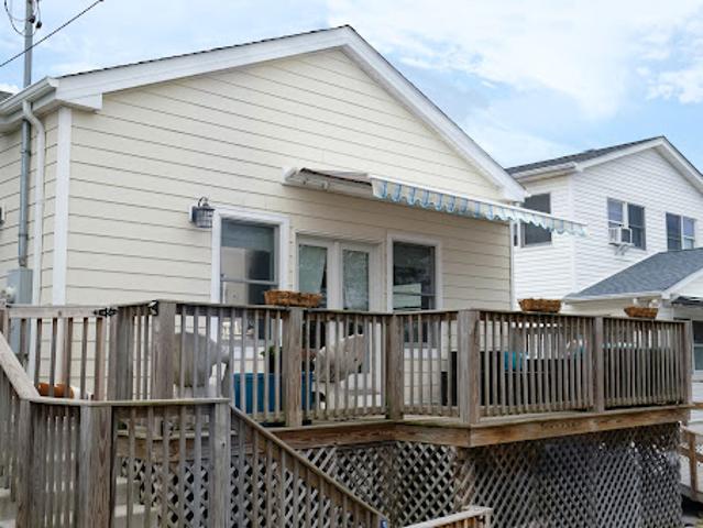 Apartment for sale in Queens, Arverne