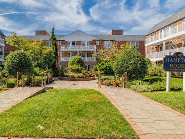 Apartment for sale in Rockville Centre