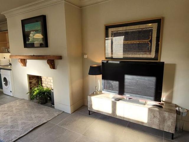 Apartment to rent in Bluebell, North Tipperary