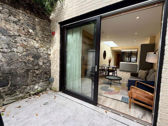 Apartment to rent in Bluebell, North Tipperary