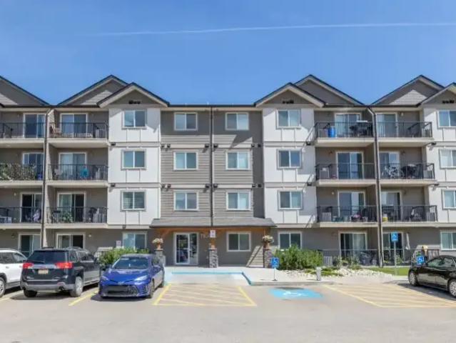 Apartment for rent in Wedgewood, Alberta