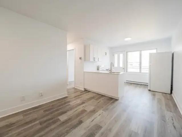 Apartment for rent in St. Leonard's, Quebec