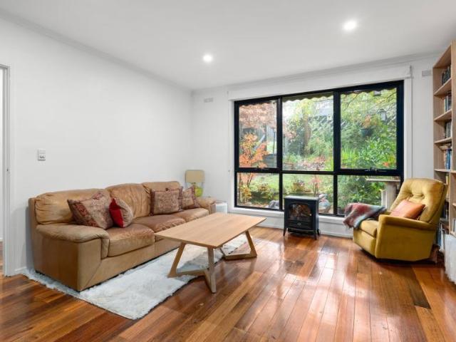 Apartment for sale in Ashwood, Melbourne
