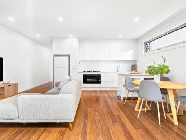 Apartment for sale in Bentleigh East, Melbourne