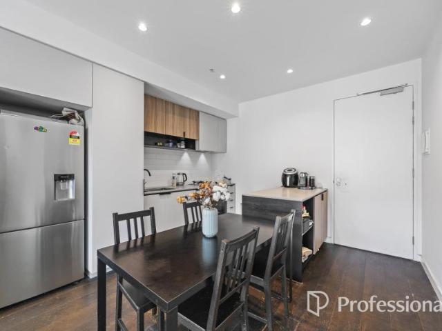 Apartment for sale in Burwood East, Melbourne
