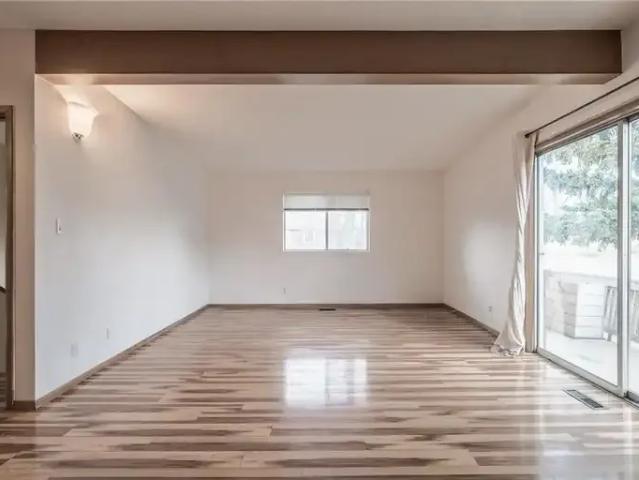 Apartment for rent in Northwest, Alberta