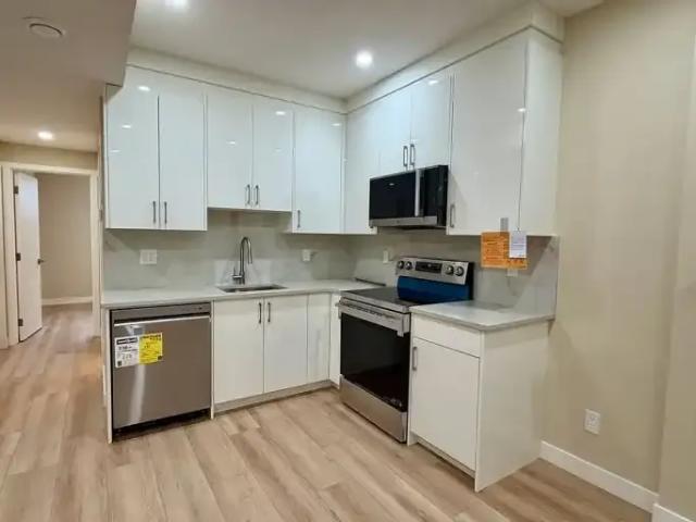 Apartment for rent in Glacier Ridge, Calgary