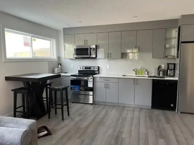 Apartment for rent in Highland Park, Calgary