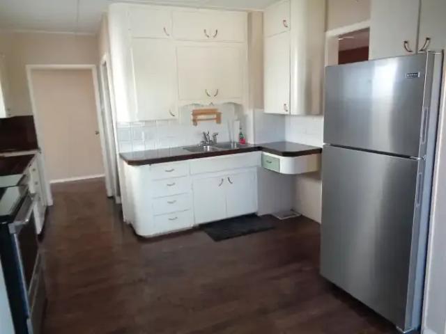 Apartment for rent in Bowness, Calgary