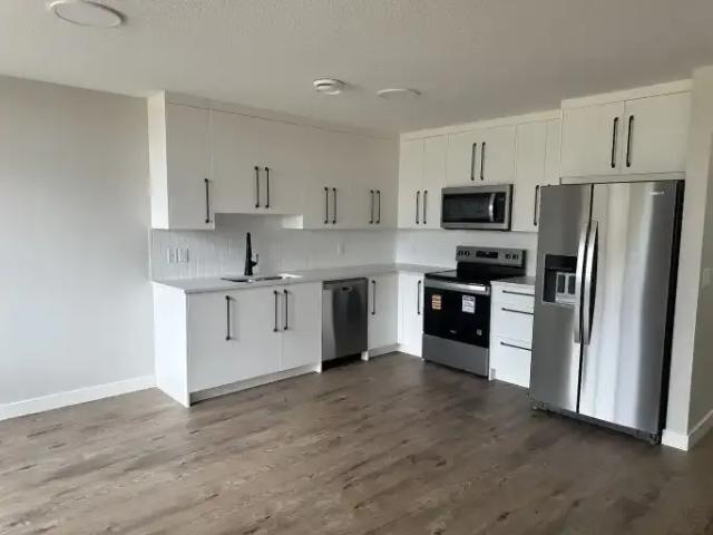 Apartment for rent in Aspen Woods, Calgary