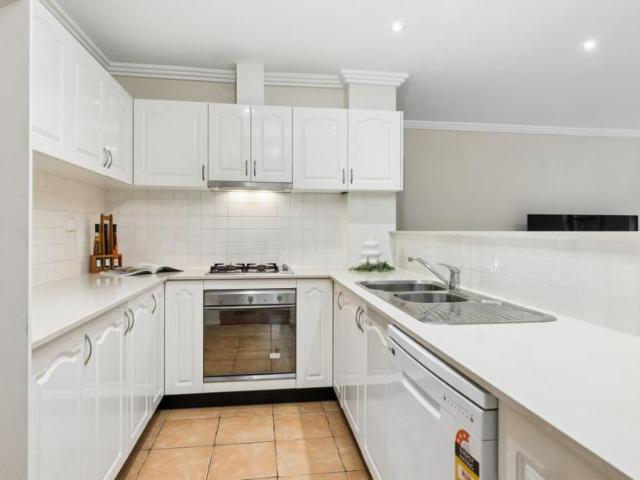 Apartment for sale in Castle Donnington, Victoria