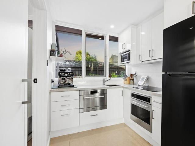 Apartment for sale in Chelsea, Melbourne