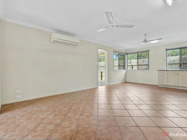 Apartment for sale in Cooee Bay, Livingstone Shire