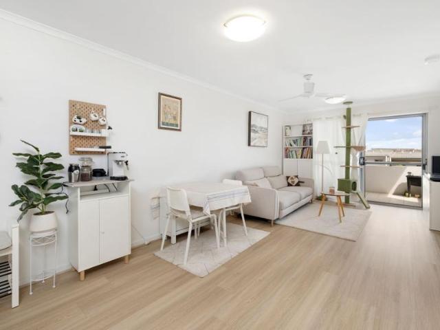 Apartment for sale in Coopers Plains, Greater Brisbane