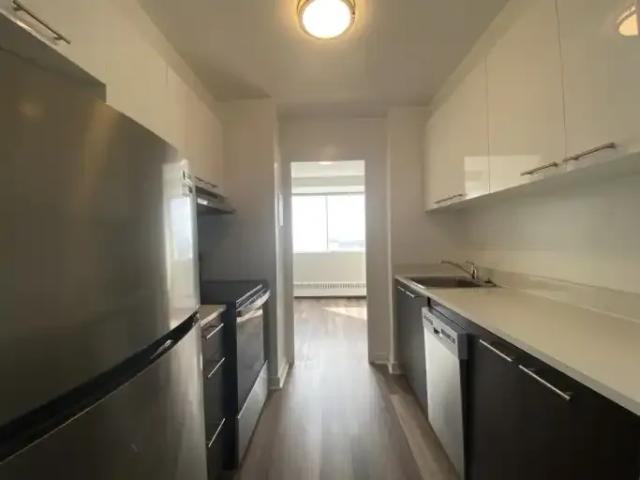 Apartment for rent in Cote-saint-luc, Quebec