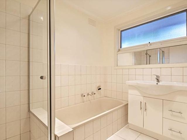 Apartment for rent in Doncaster East, Melbourne